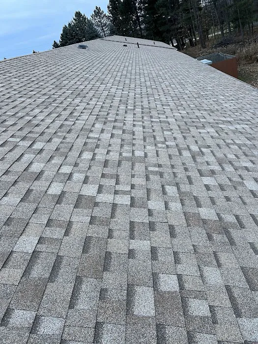 L & J ROOFING Picture 8