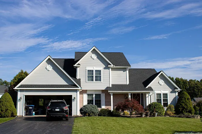 Oaks Roofing & Siding Picture 10
