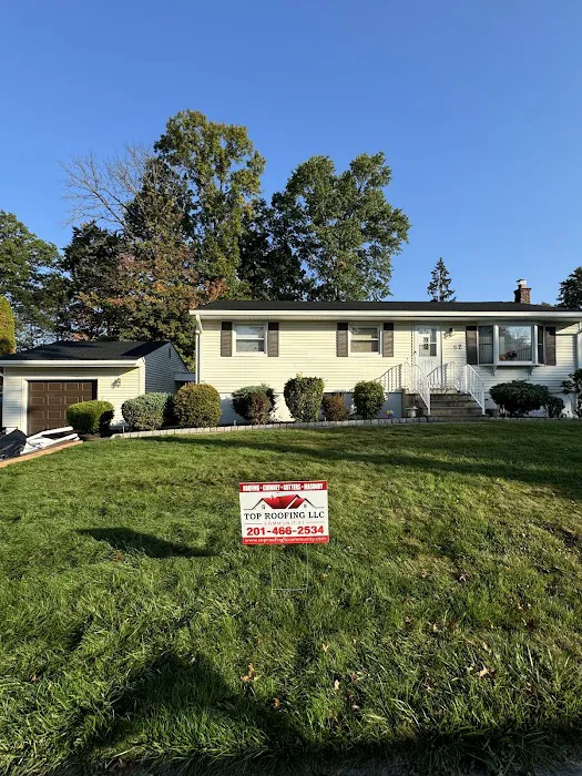 Top Roofing LLC Picture 3