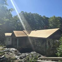E & E Exteriors LLC ico