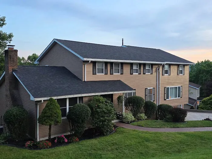 E & E Exteriors LLC Picture 6