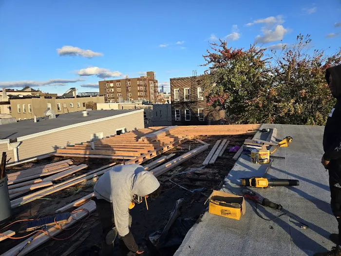 Superior Roofing Pros Picture 2