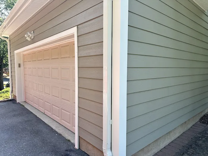 American Quality Roofing & Siding Picture 8