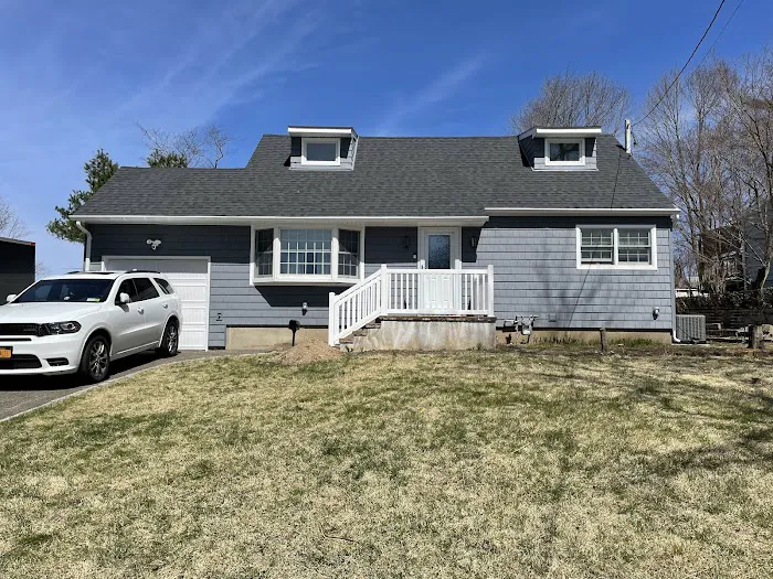 Mineola Roofing and Siding Corp. Picture 9