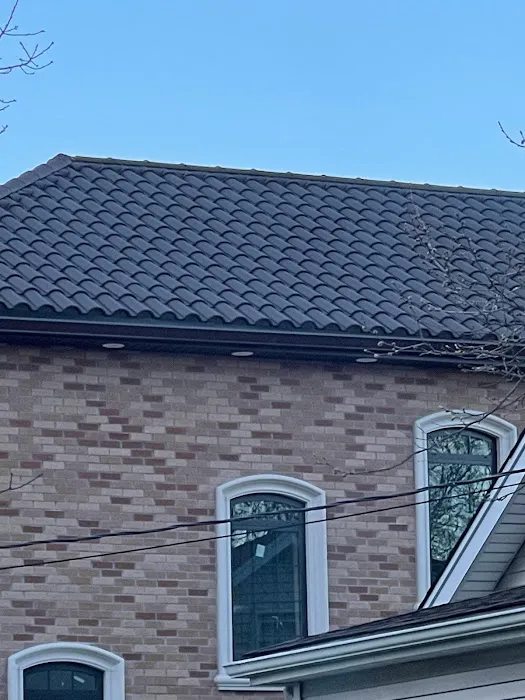 NY's ELITE ROOFING & SIDING Picture 1