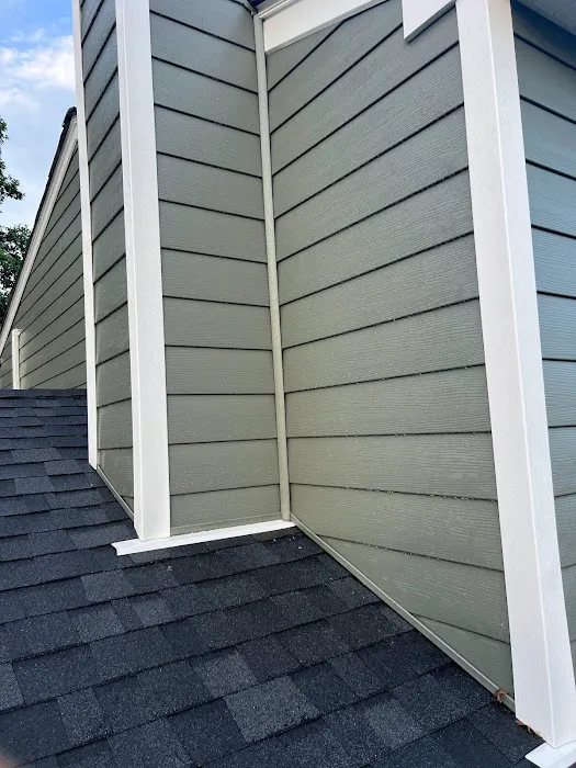 NY's ELITE ROOFING & SIDING Picture 3