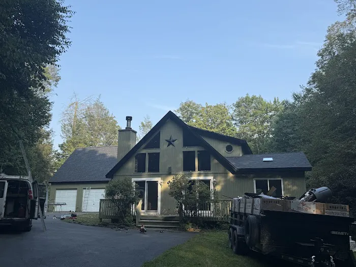 Stratus Roofing & Gutter Systems Picture 1