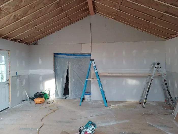 Phil Hodges Jr., ROOFING & CONSTRUCTION - Roofing, Decks, Kitchens, Bathrooms Picture 10