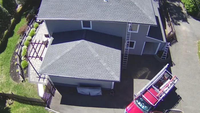 R and G Roofing Picture 1