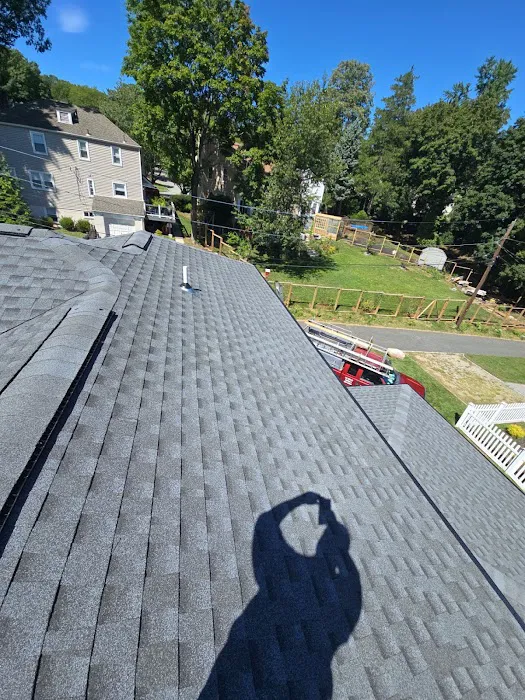 R and G Roofing Picture 9
