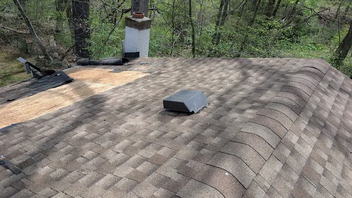 D Squared Roofing and Exteriors Picture 10