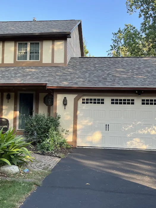 Oaks Roofing & Siding Picture 3