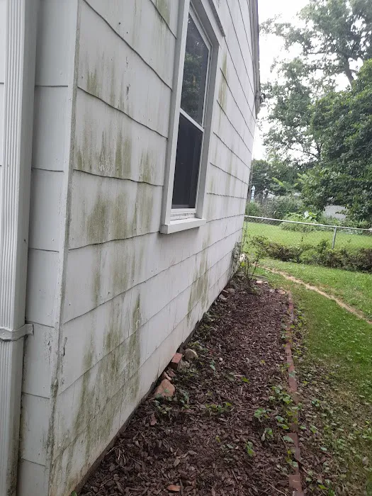 O & R Roof and Carpentry, LLC Picture 4