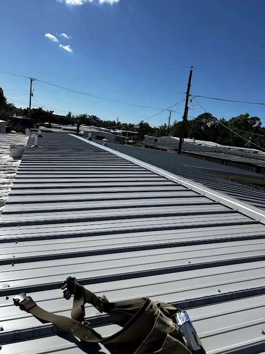 Weathertight Seamless Gutters Picture 5