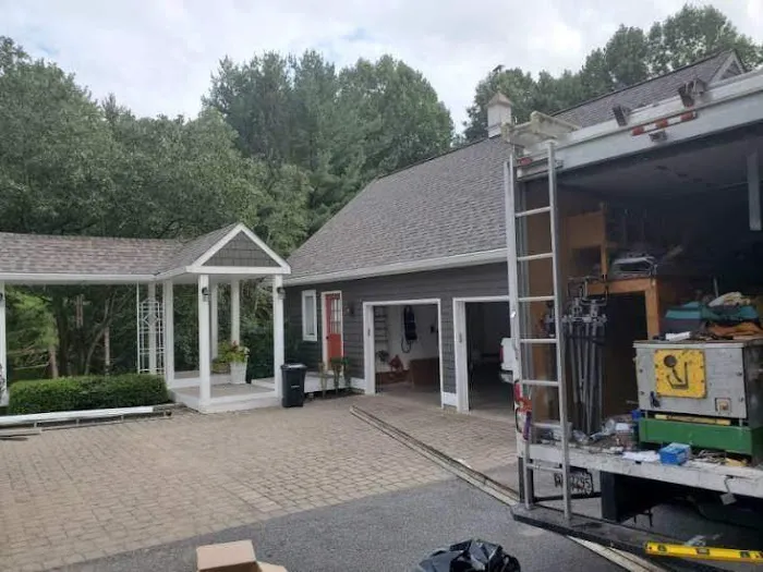 Mid Atlantic Gutters & Roofing Picture 1
