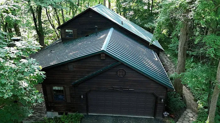 Tall Pines Roofing Inc. Picture 1