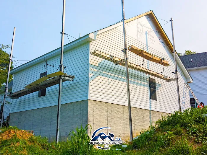 JB roofing and siding Picture 2