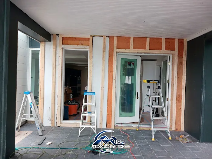 JB roofing and siding Picture 6