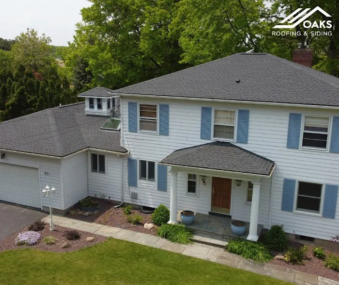 Oaks Roofing and Siding Picture 3