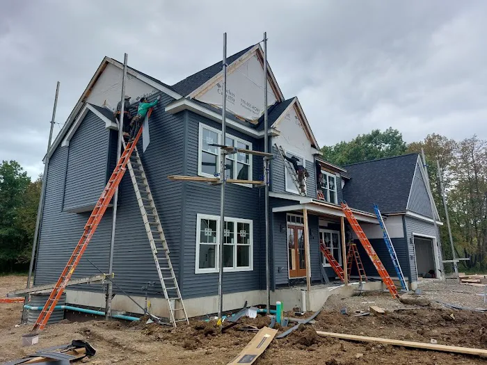 Besroi Roofing & Siding Picture 1