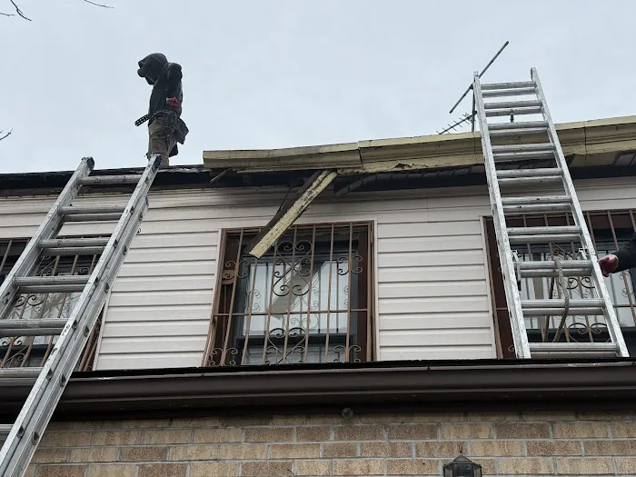 Magic Renovation Roofing and Siding Picture 4