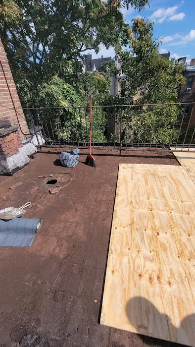 Power Roofing & Siding Contractor Picture 1