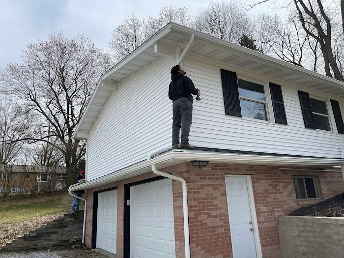 Blue Roofing and Gutters Picture 4