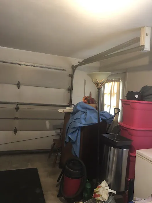 F & L Doors Inc Picture 2