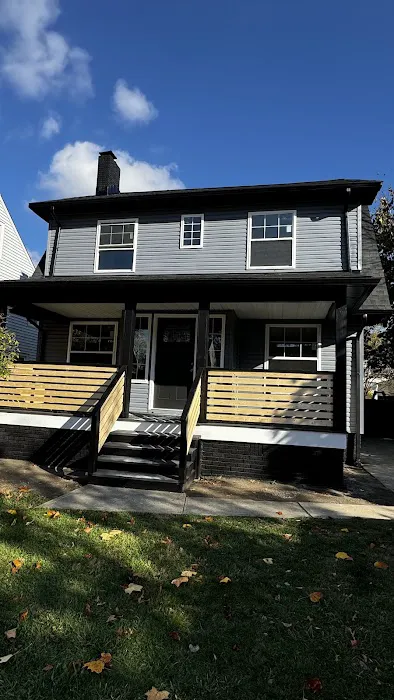 CAPITAN'S ROOFING & FENCE LLC Picture 3