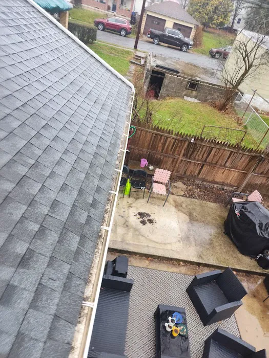 A&M Gutter Cleaning LLC Picture 8