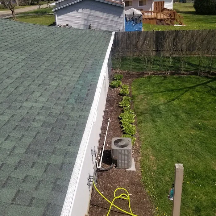 TK Roofing & Gutters Picture 2