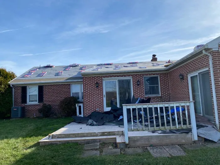 G&K GUTTERS&ROOFING LLC Picture 1