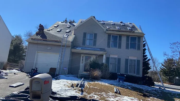 G&K GUTTERS&ROOFING LLC Picture 3