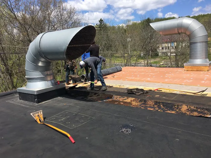 Warren Thompson & Son Roofing & Siding Picture 1