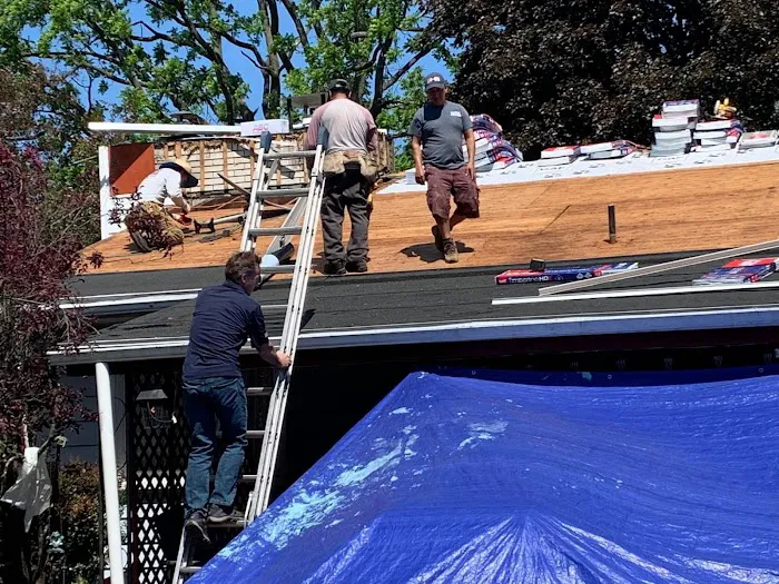 Warren Thompson & Son Roofing & Siding Picture 5