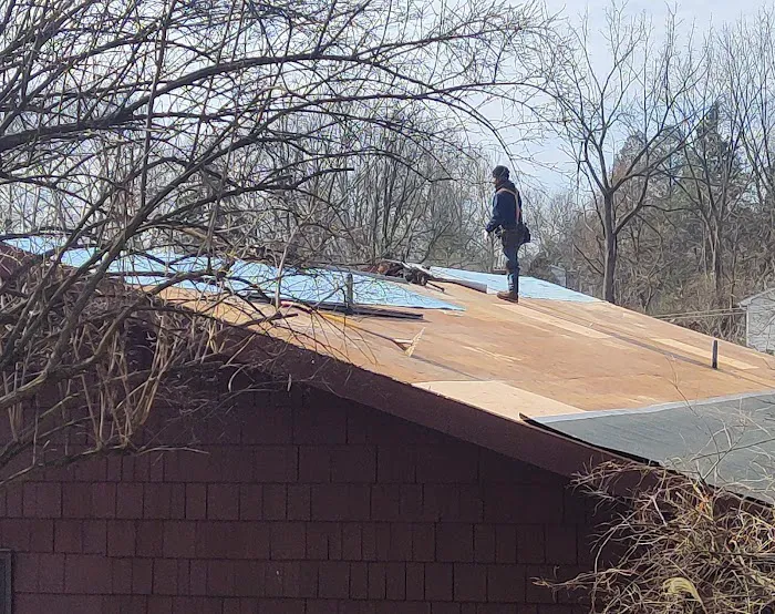 Warren Thompson & Son Roofing & Siding Picture 9