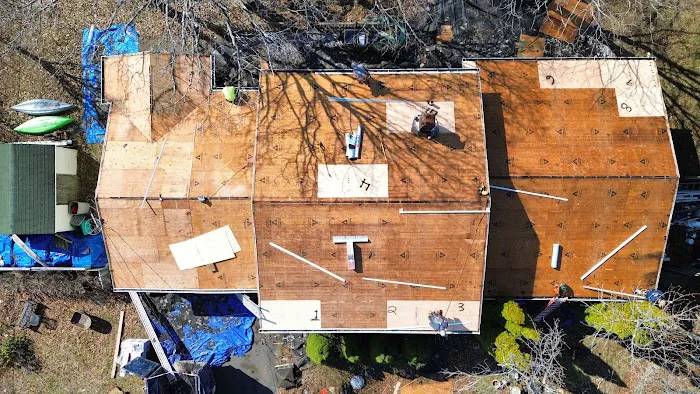 Arctic Roofing & Restoration Picture 9