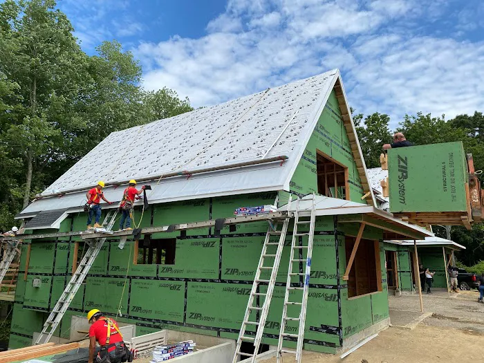 Gunner Roofing Picture 1