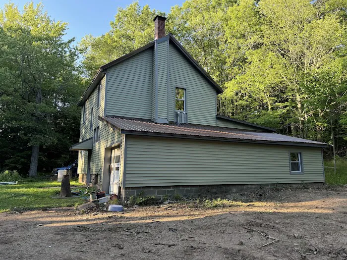 T M Siding Picture 9