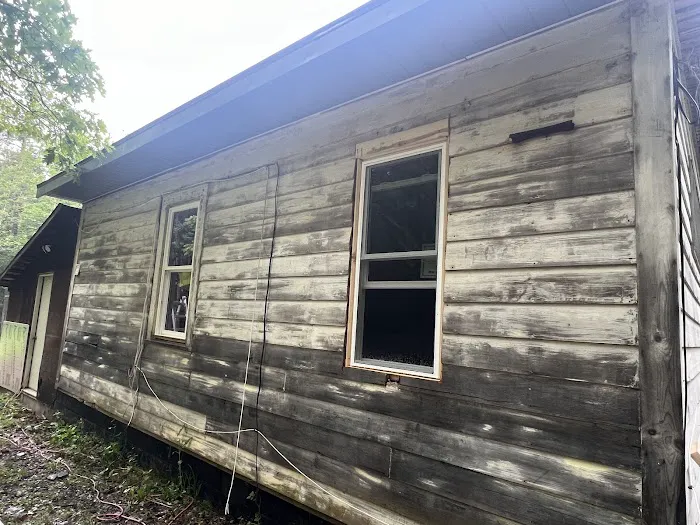 T M Siding Picture 7