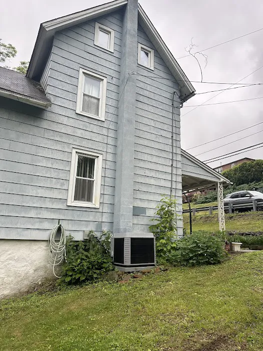 Walker Roofing & Siding Picture 2