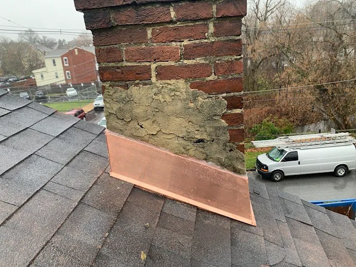 4 Guys Roofing LLC Picture 1