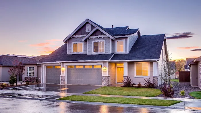 J&E Roofing & Siding Picture 3