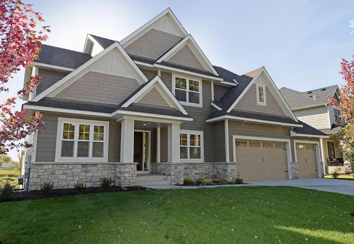 DAS Roofing & Siding Picture 2