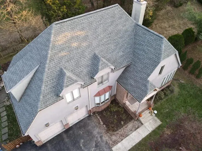 Valor Home Roofing Picture 1