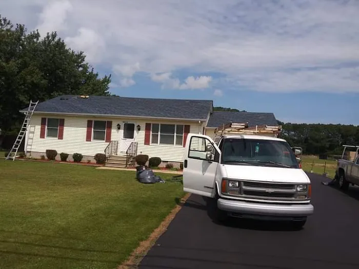 Chito Roofing & Siding Picture 4