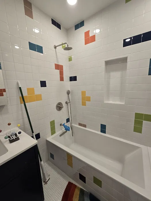 RH Construction usa inc Picture 1