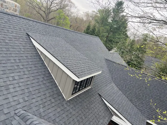 Robert's Roofing, Inc. Picture 2