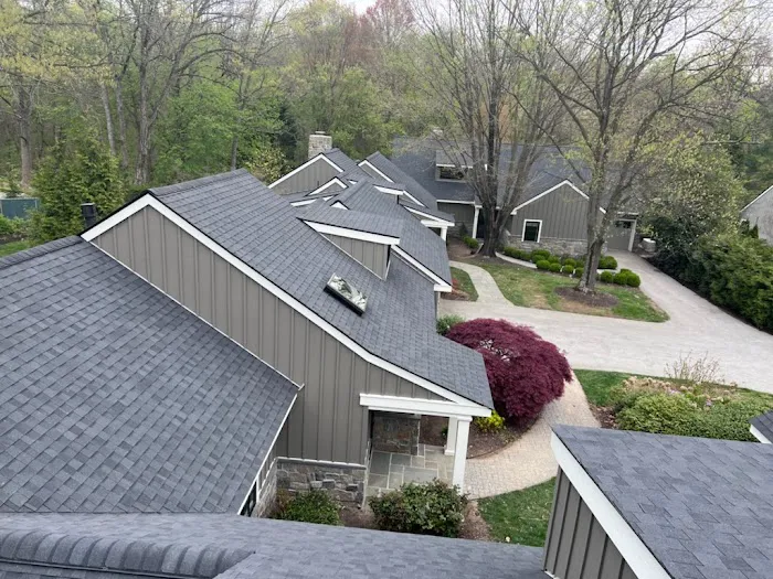Robert's Roofing, Inc. Picture 8