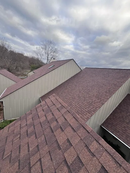 Robert's Roofing, Inc. Picture 9